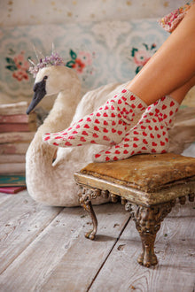  Magnolia Pearl Tiny Hearts Lil Dipper Socks