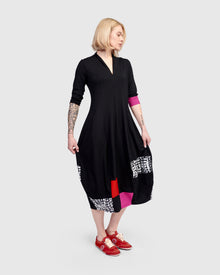  Alembika Black Knit Color Block VNeck Dress