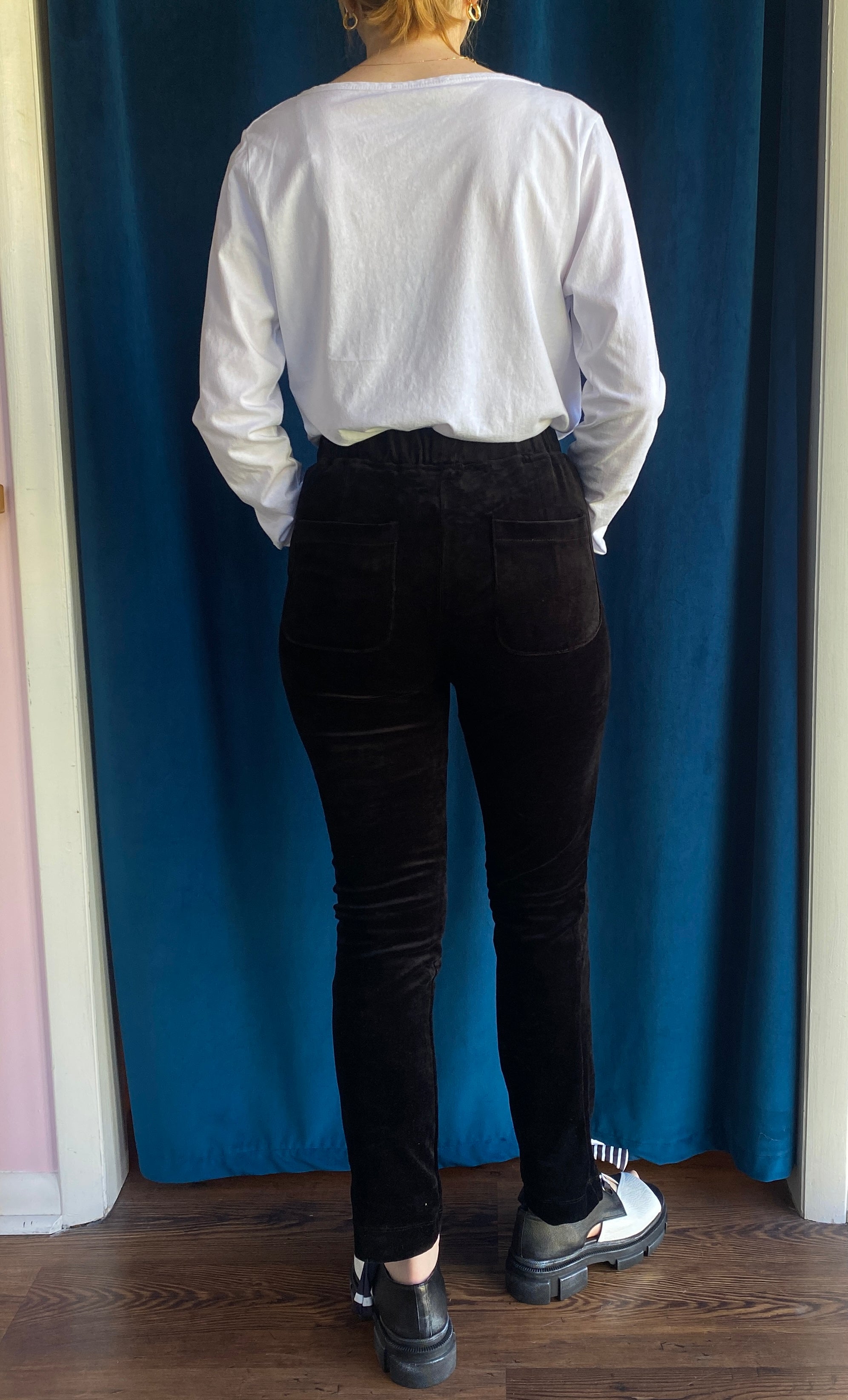 Alembika Velvet Trousers in Black