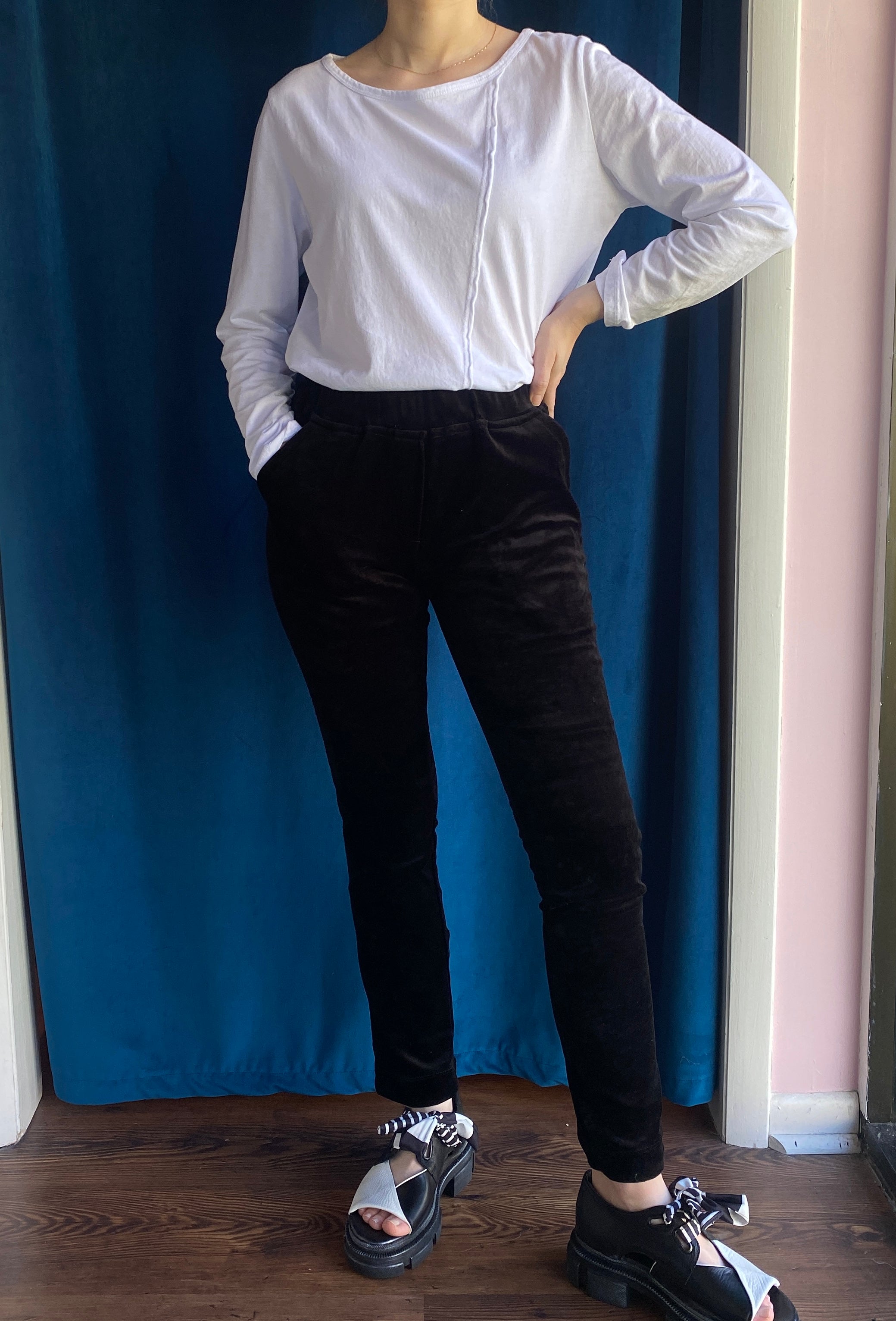 Alembika Velvet Trousers in Black