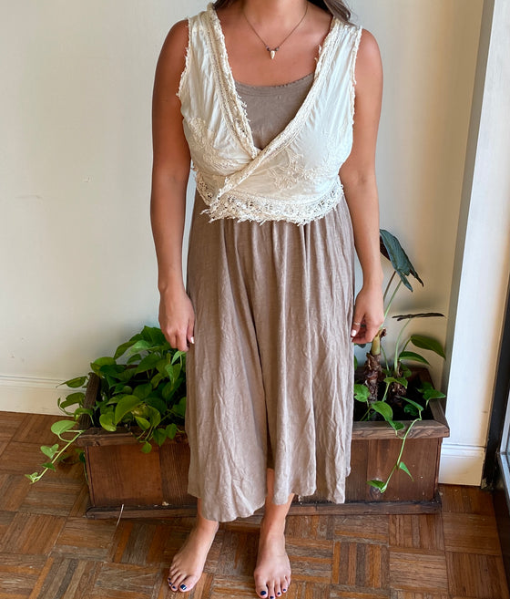 Magnolia Pearl Cotton Silk Angel Embroidered Faustine French Wrap Tank in Moonlight