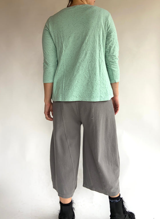 Cutloose Slit Pocket Swing Top in Mente